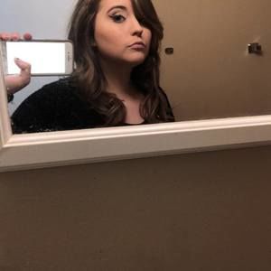 Meet your Posher, Kayla